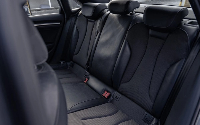 Audi A3 cena 95000 przebieg: 76000, rok produkcji 2018 z Warszawa małe 106